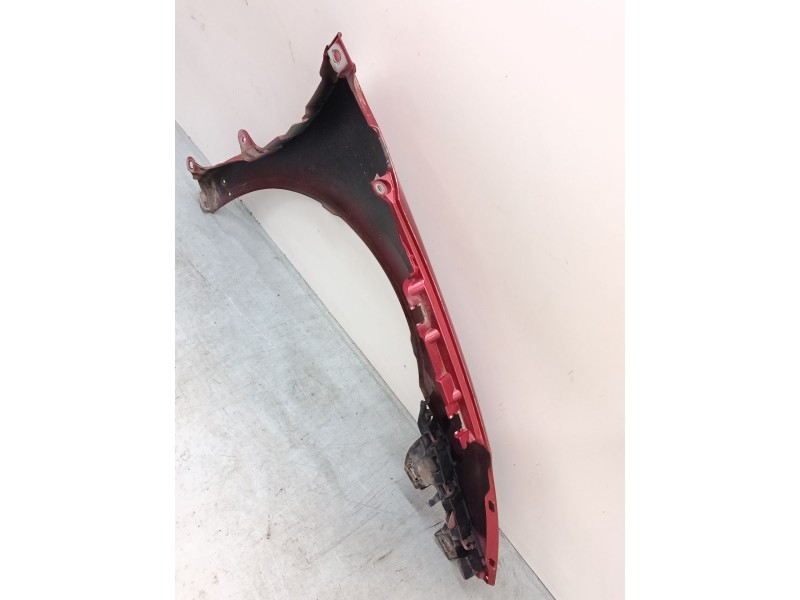 Recambio de aleta delantera izquierda para citroën c4 i sedán 1.6 hdi referencia OEM IAM 7840Q3  