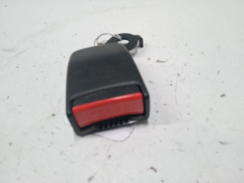 Recambio de anclaje cinturon trasero derecho para citroën xsara picasso (n68) 1.6 hdi referencia OEM IAM   