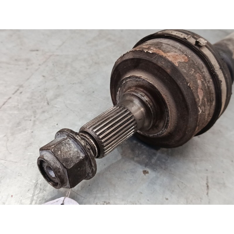 Recambio de transmision delantera izquierda para mercedes-benz vito furgoneta (w638) 110 d 2.3 (638.074, 638.078) referencia OEM