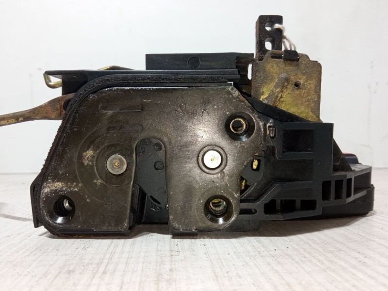 Recambio de cerradura puerta delantera derecha para hyundai matrix (fc) 1.5 crdi referencia OEM IAM   