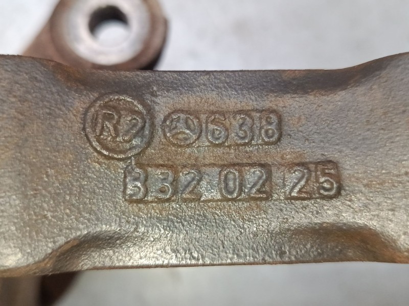 Recambio de mangueta delantera derecha para mercedes-benz vito furgoneta (w638) 110 d 2.3 (638.074, 638.078) referencia OEM IAM 