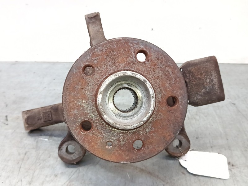 Recambio de mangueta delantera izquierda para mercedes-benz vito furgoneta (w638) 110 d 2.3 (638.074, 638.078) referencia OEM IA