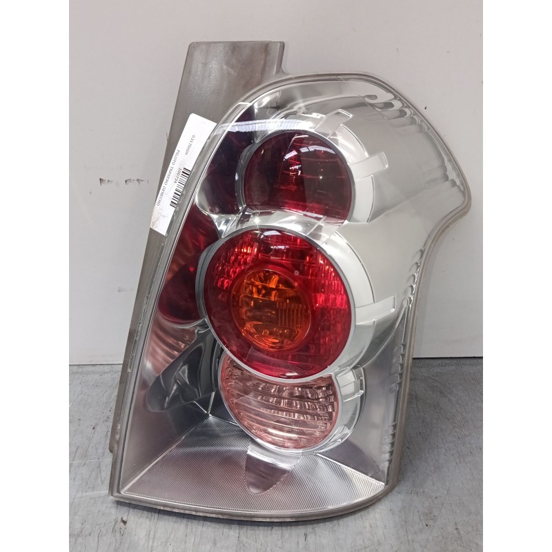 Recambio de piloto trasero derecho para toyota corolla verso (zer_, zze12_, r1_) 2.0 d-4d (cur10_) referencia OEM IAM 815510F020