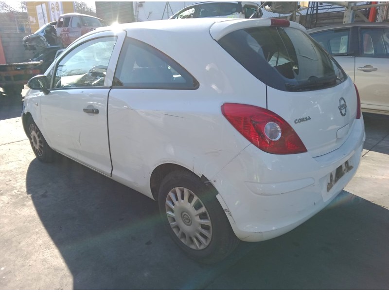 opel corsa d (s07) del año 2011