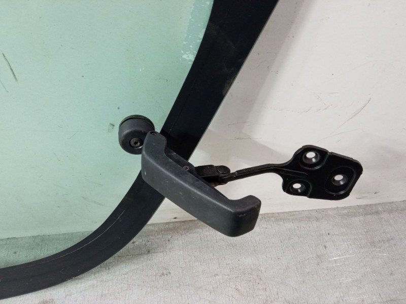 Recambio de luna maletero derecha para dacia logan mcv (ks_) 1.5 dci (ks0k) referencia OEM IAM 8200396108  