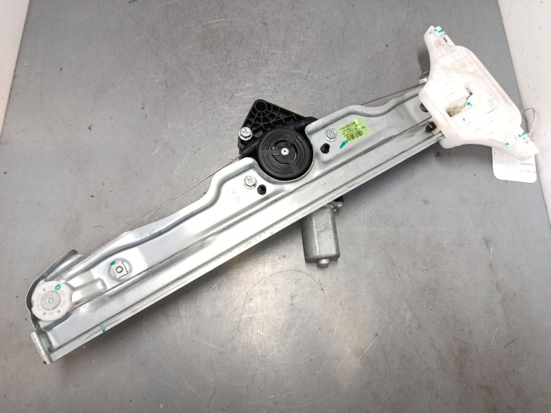 Recambio de elevalunas electrico trasero izquierdo para mg zs suv (azs1) 1.0 t-gdi referencia OEM IAM 10233937  