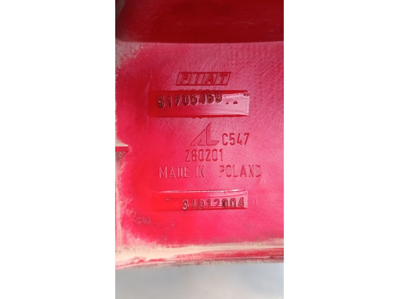 Recambio de piloto trasero izquierdo para fiat panda / panda classic (169_) 1.2 (169.axb11, 169.axb1a) referencia OEM IAM 517054