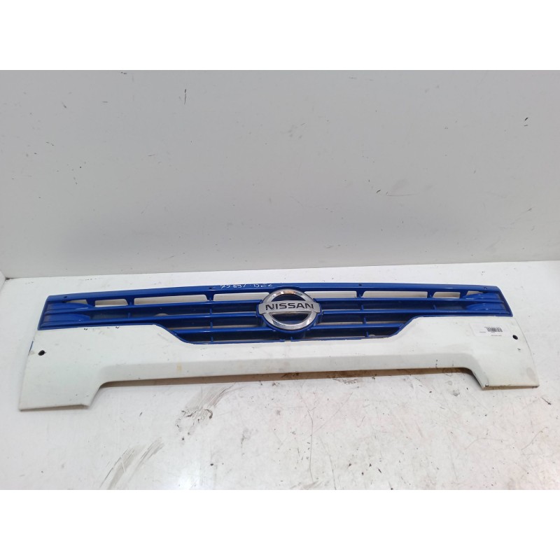 Recambio de rejillas capo para nissan cabstar (f24m, f24w) 35.15 dci, 45.15 dci 3.0 (f24m) referencia OEM IAM   