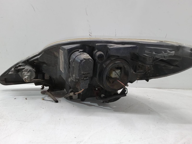 Recambio de faro derecho para peugeot 107 (pm_, pn_) 1.4 hdi referencia OEM IAM 81110-0h030  