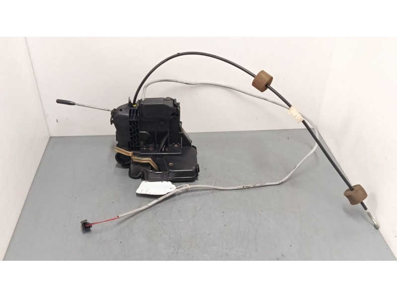 Recambio de cerradura puerta delantera derecha para mercedes-benz clase c coupé (cl203) c 220 cdi (203.708) referencia OEM IAM  