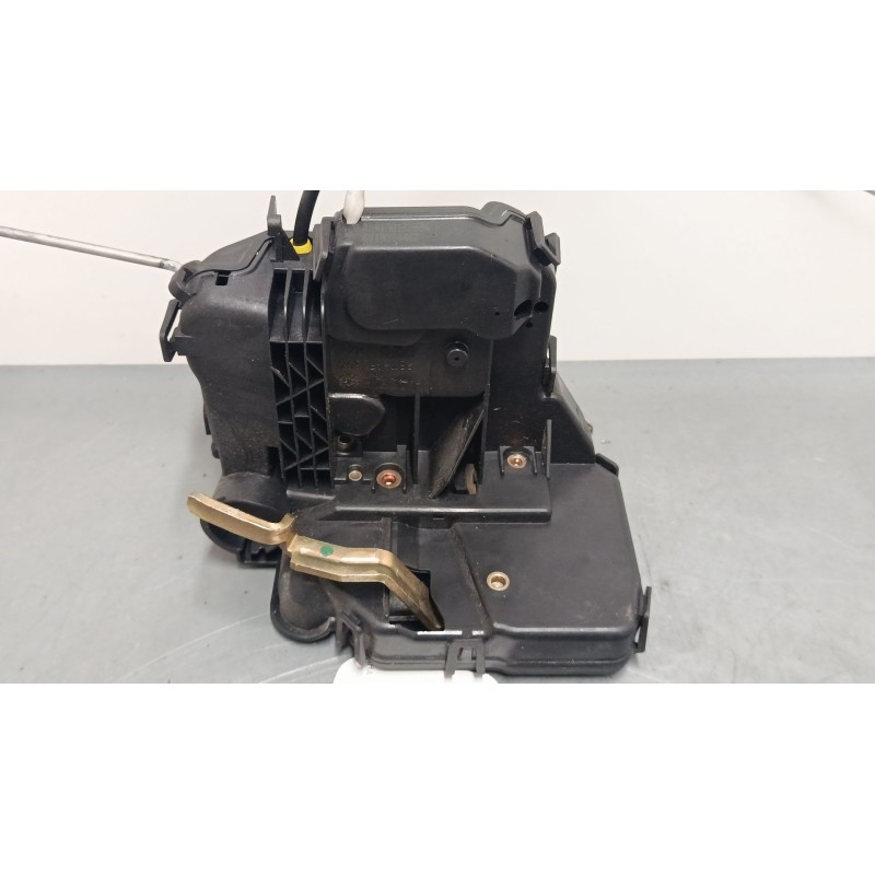 Recambio de cerradura puerta delantera derecha para mercedes-benz clase c coupé (cl203) c 220 cdi (203.708) referencia OEM IAM  