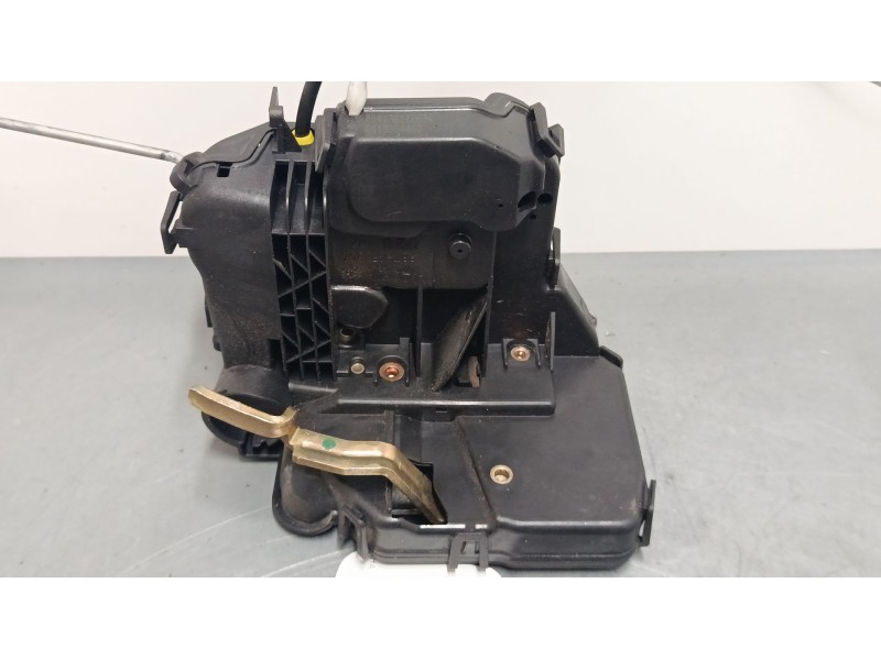 Recambio de cerradura puerta delantera derecha para mercedes-benz clase c coupé (cl203) c 220 cdi (203.708) referencia OEM IAM  