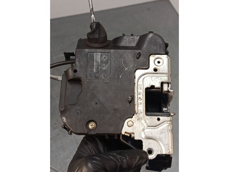 Recambio de cerradura puerta delantera derecha para mercedes-benz clase c coupé (cl203) c 220 cdi (203.708) referencia OEM IAM  