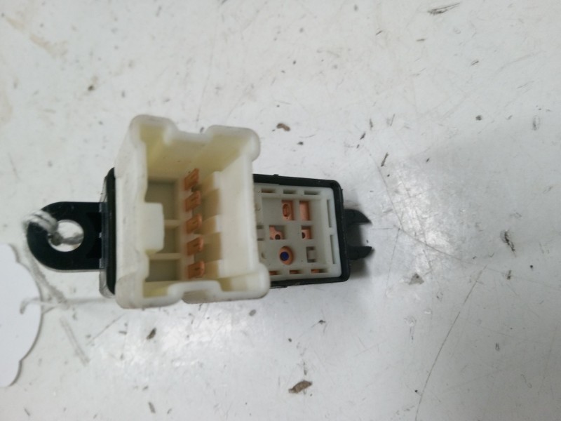 Recambio de mando elevalunas trasero izquierdo para nissan note (e12) 1.2 dig-s referencia OEM IAM 254111FA0A  