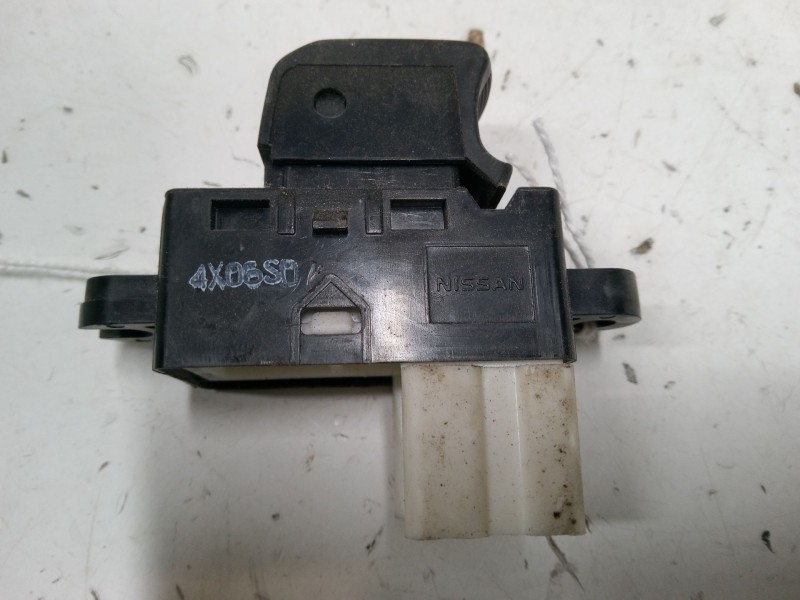 Recambio de mando elevalunas trasero izquierdo para nissan note (e12) 1.2 dig-s referencia OEM IAM 254111FA0A  
