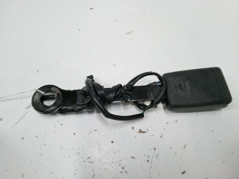 Recambio de anclaje cinturon delantero izquierdo para nissan note (e12) 1.2 dig-s referencia OEM IAM 20228130626  