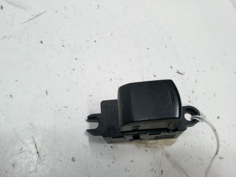 Recambio de mando elevalunas trasero derecho para nissan note (e12) 1.2 dig-s referencia OEM IAM 254111FA0A  
