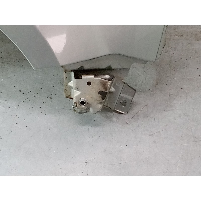 Recambio de aleta delantera derecha para renault kangoo (kc0/1_) 1.2 16v (kc05, kc06, kc03, kc0t, kc0w, kc1d) referencia OEM IAM