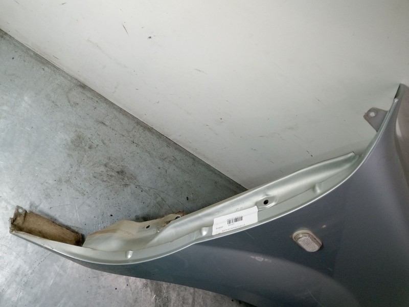 Recambio de aleta delantera derecha para renault kangoo (kc0/1_) 1.2 16v (kc05, kc06, kc03, kc0t, kc0w, kc1d) referencia OEM IAM