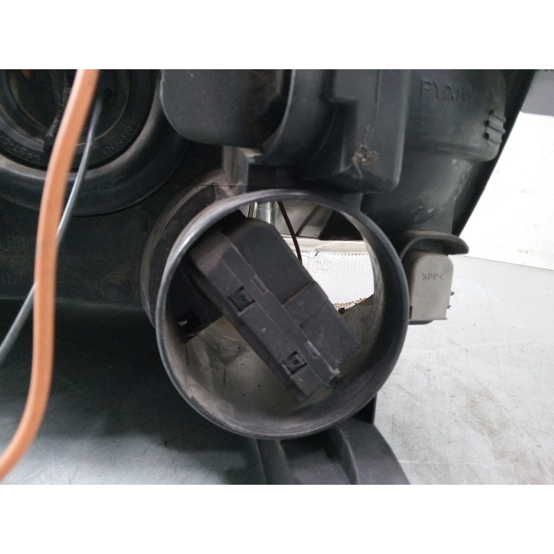 Recambio de faro derecho para opel corsa c (x01) 1.2 (f08, f68) referencia OEM IAM   