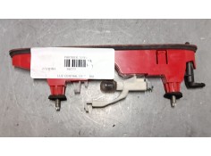 Recambio de luz central de freno para peugeot partner tepee 1.6 hdi 90 referencia OEM IAM 9682830180  