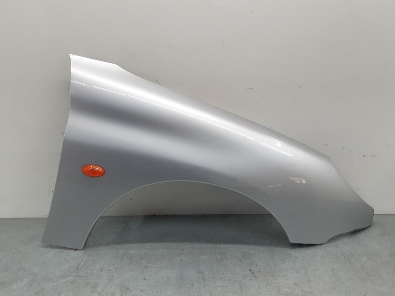 Recambio de aleta delantera derecha para peugeot 206 hatchback (2a/c) 1.1 i referencia OEM IAM 7841L0  