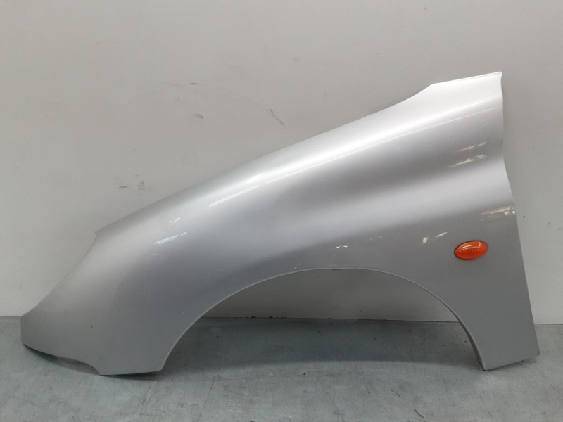 Recambio de aleta delantera izquierda para peugeot 206 hatchback (2a/c) 1.1 i referencia OEM IAM 7840J4  