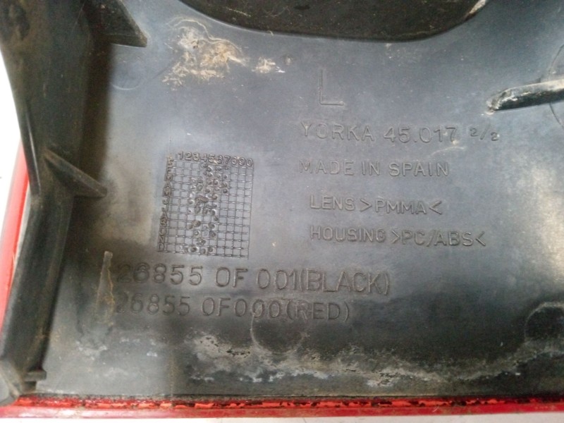 Recambio de piloto trasero derecho para nissan terrano ii (r20) 2.7 tdi 4wd referencia OEM IAM 268550F000  