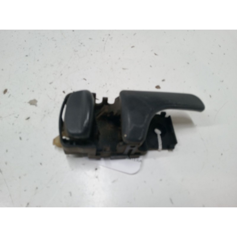 Recambio de maneta interior puerta delantera derecha para nissan terrano ii (r20) 2.7 tdi 4wd referencia OEM IAM   