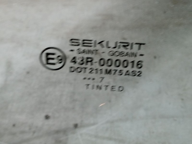 Recambio de luna trasera izquierda para nissan terrano ii (r20) 2.7 tdi 4wd referencia OEM IAM 43R000042  