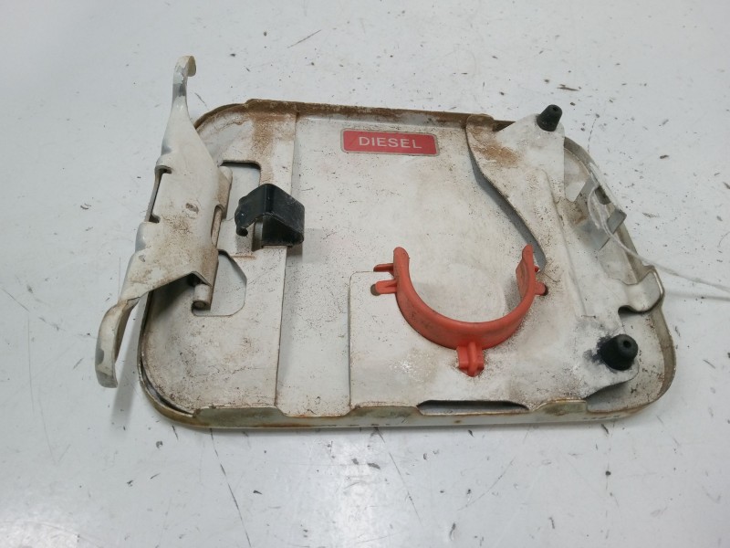 Recambio de tapa exterior combustible para nissan terrano ii (r20) 2.7 tdi 4wd referencia OEM IAM   