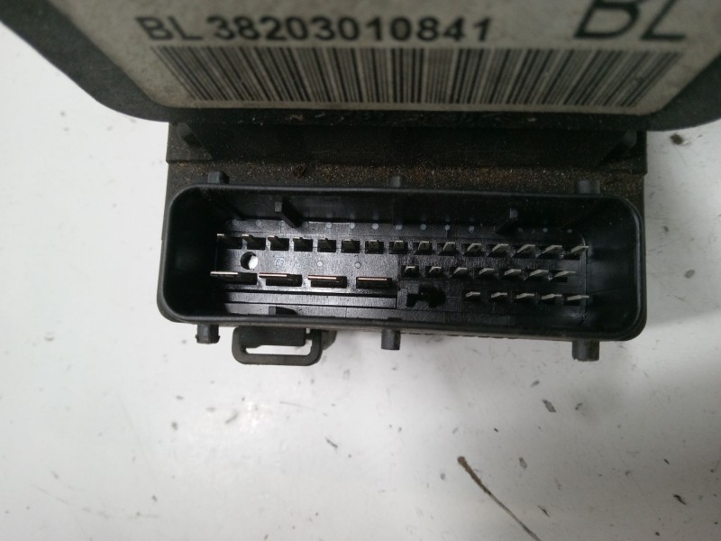 Recambio de abs para kia sorento i (jc) 2.5 crdi referencia OEM IAM 58910 3E310  