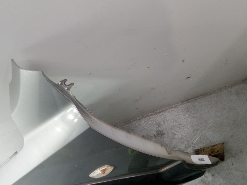 Recambio de aleta delantera izquierda para kia sorento i (jc) 2.5 crdi referencia OEM IAM 66311-3E141  