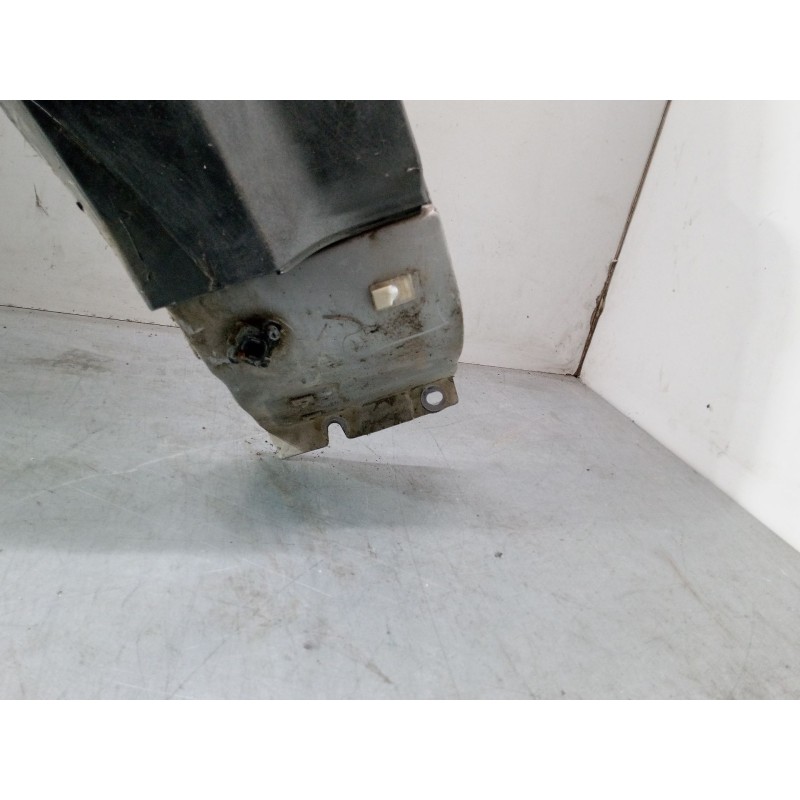 Recambio de aleta delantera izquierda para kia sorento i (jc) 2.5 crdi referencia OEM IAM 66311-3E141  