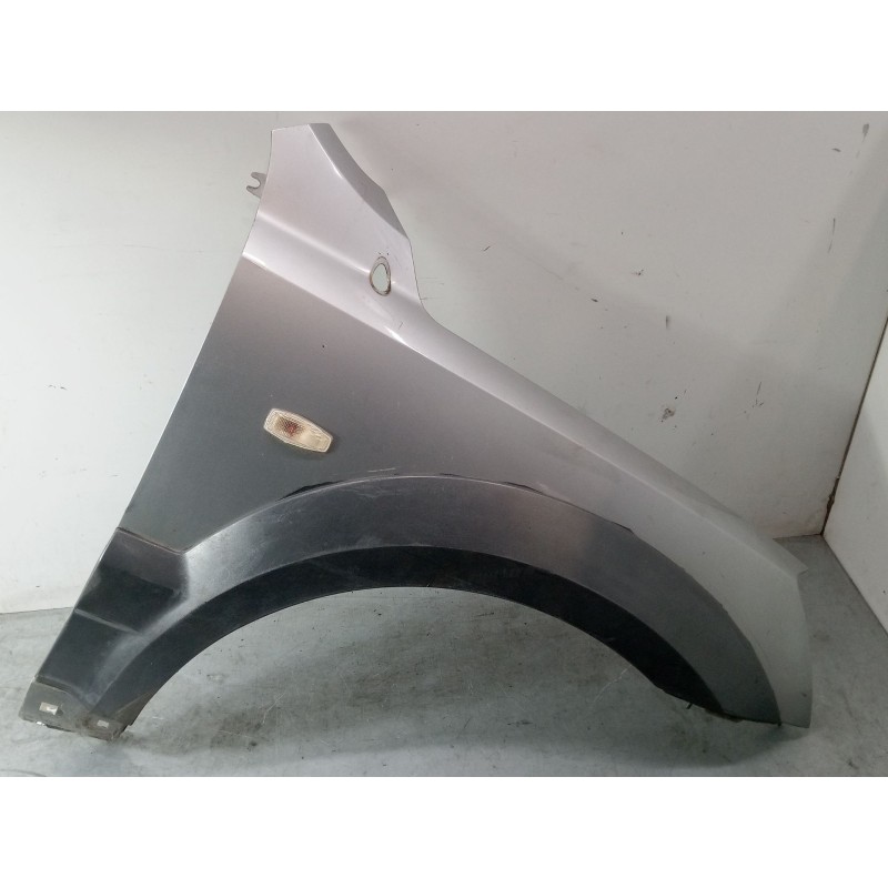 Recambio de aleta delantera derecha para kia sorento i (jc) 2.5 crdi referencia OEM IAM 66321-3E141  