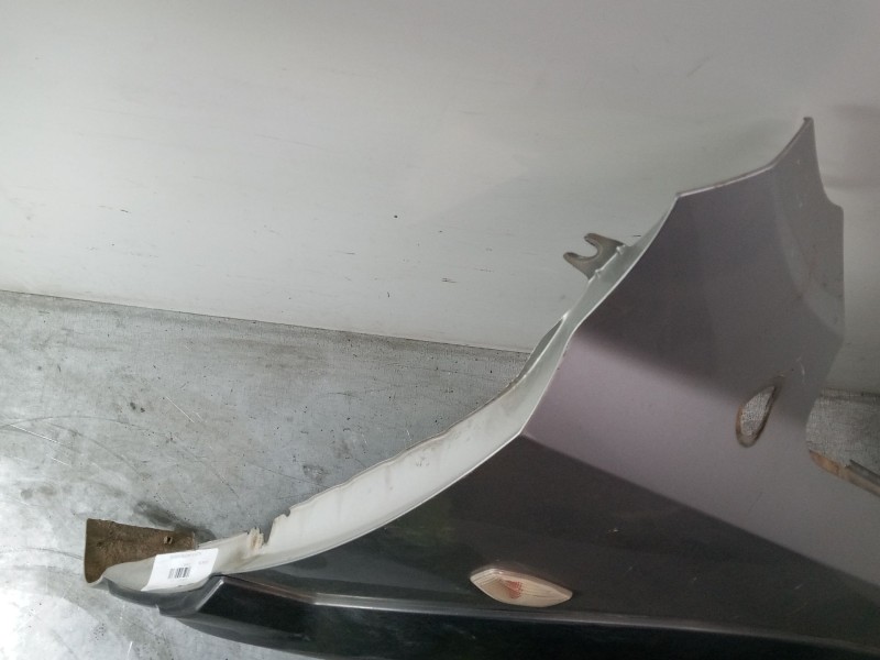 Recambio de aleta delantera derecha para kia sorento i (jc) 2.5 crdi referencia OEM IAM 66321-3E141  