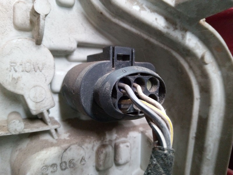 Recambio de piloto trasero izquierdo para audi a3 (8p1) 2.0 fsi referencia OEM IAM 8P0945095  