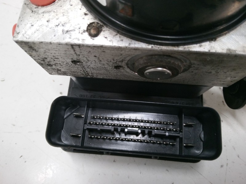 Recambio de abs para audi a3 (8p1) 2.0 fsi referencia OEM IAM 1K0614517H 1K0907379K 