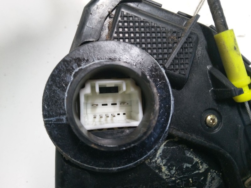 Recambio de cerradura puerta delantera izquierda para toyota corolla (_e12_) 2.0 d-4d (cde120r_, cde120l_) referencia OEM IAM 69