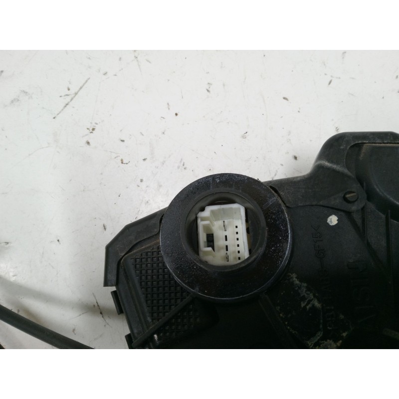 Recambio de cerradura puerta delantera derecha para toyota corolla (_e12_) 2.0 d-4d (cde120r_, cde120l_) referencia OEM IAM 6903