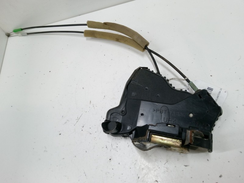 Recambio de cerradura puerta delantera derecha para toyota corolla (_e12_) 2.0 d-4d (cde120r_, cde120l_) referencia OEM IAM 6903