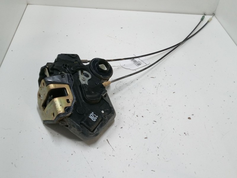 Recambio de cerradura puerta trasera derecha para toyota corolla (_e12_) 2.0 d-4d (cde120r_, cde120l_) referencia OEM IAM 693300