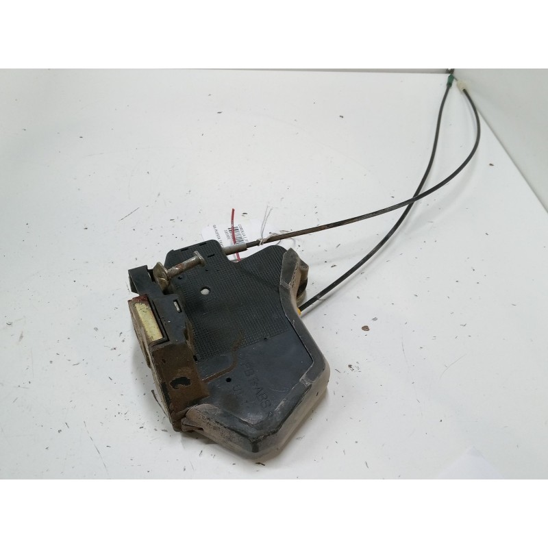 Recambio de cerradura puerta trasera izquierda para toyota corolla (_e12_) 2.0 d-4d (cde120r_, cde120l_) referencia OEM IAM 6934