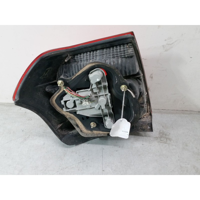 Recambio de piloto trasero izquierdo para toyota corolla (_e12_) 2.0 d-4d (cde120r_, cde120l_) referencia OEM IAM 8158002300  