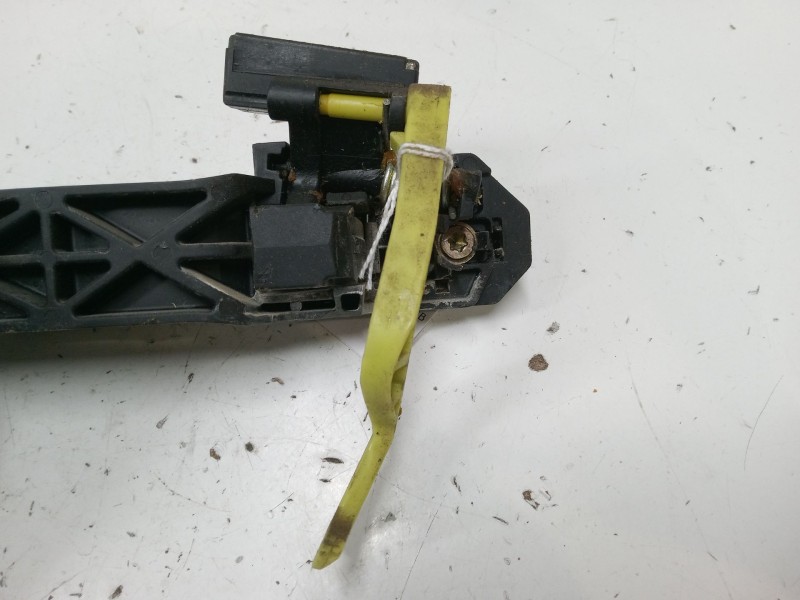 Recambio de maneta exterior puerta trasera derecha para toyota corolla (_e12_) 2.0 d-4d (cde120r_, cde120l_) referencia OEM IAM 