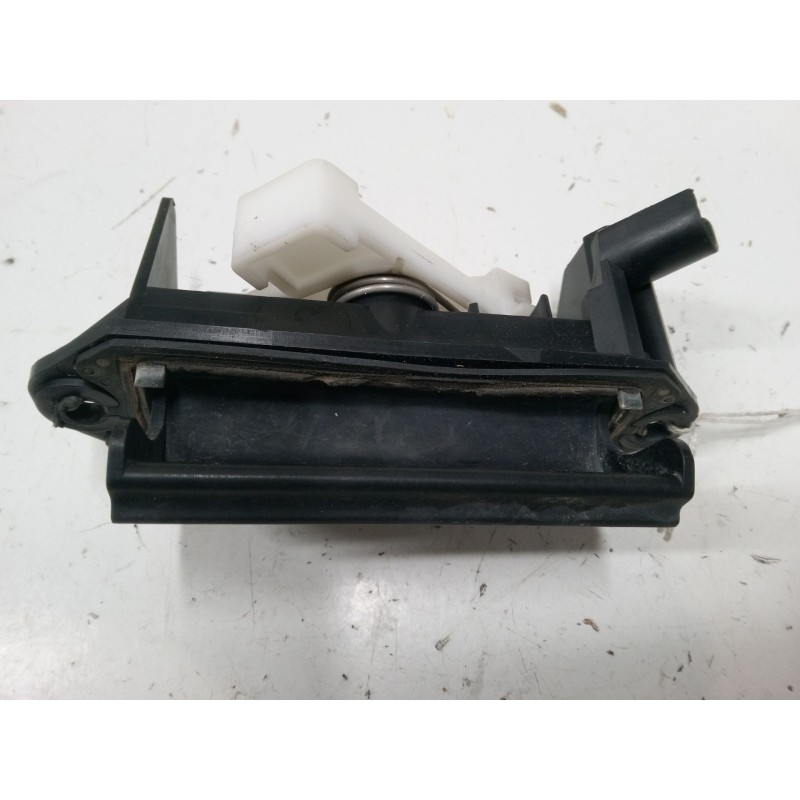 Recambio de maneta exterior porton para toyota corolla (_e12_) 2.0 d-4d (cde120r_, cde120l_) referencia OEM IAM 6902302010  