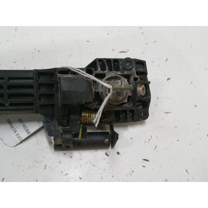 Recambio de maneta exterior puerta delantera izquierda para toyota corolla (_e12_) 2.0 d-4d (cde120r_, cde120l_) referencia OEM 