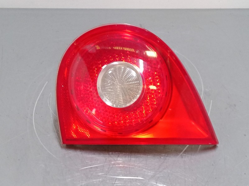 Recambio de piloto trasero porton derecho para volkswagen golf v (1k1) 1.9 tdi referencia OEM IAM 1K6945094E  