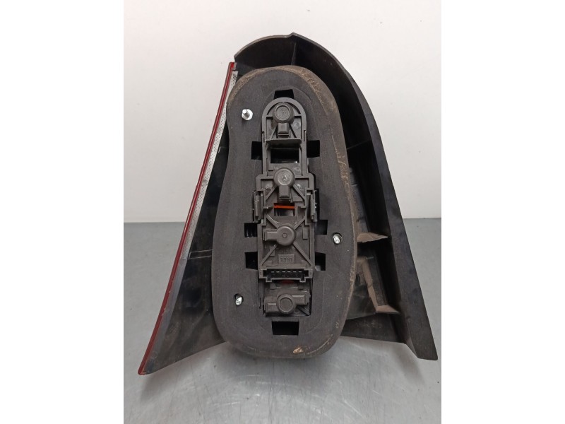 Recambio de piloto trasero derecho para mercedes-benz clase a (w168) a 170 cdi (168.008) referencia OEM IAM A1688200264  