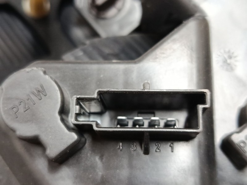 Recambio de piloto trasero porton derecho para ford galaxy ii (wa6) 2.0 tdci referencia OEM IAM BM2113A603EB  